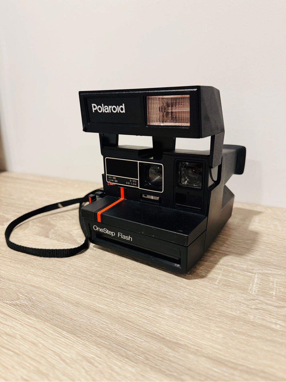 Vintage Polaroid OneStep Flash Instant Film Camera - Black 600 Series - Tested - Picture 12 of 12